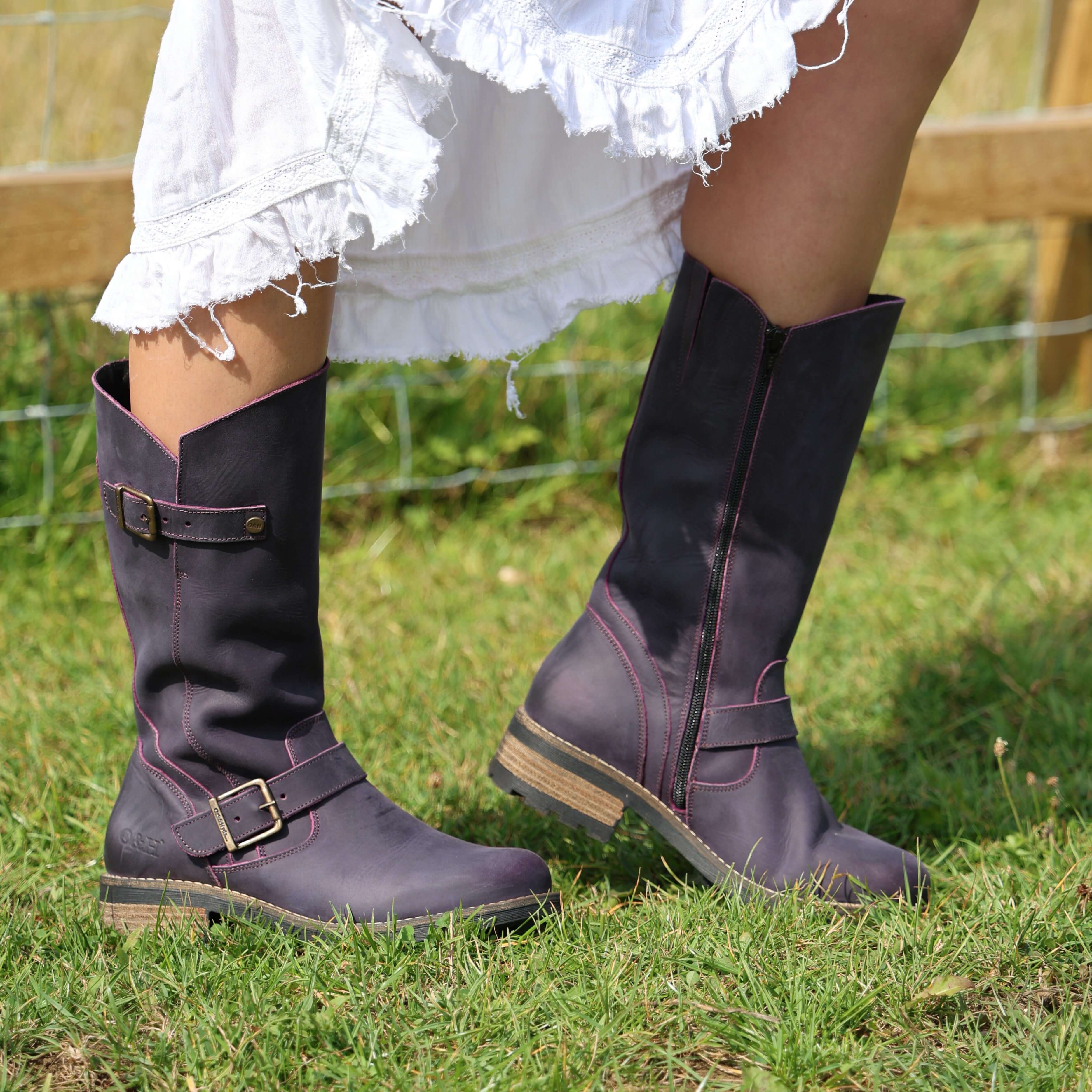 Womens Crest 2 Tall Boots Purple